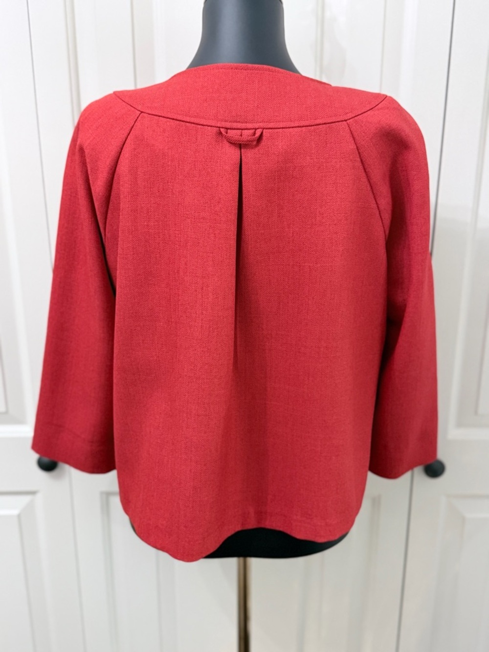 Perceptions NY Red Textured Jacket Cropped Button Front Blazer Size 12 - Picture 5 of 10